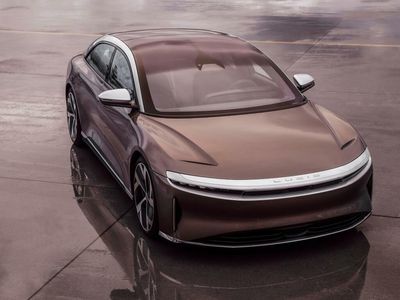 Tesla Rival Lucid Cuts 2022 Production Target By Up To 40% Due To Extraordinary Supply Chain Issues