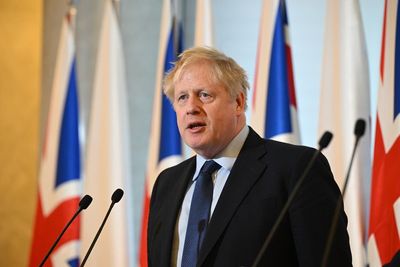 Turn your tanks around and leave Ukraine, Boris Johnson urges Putin