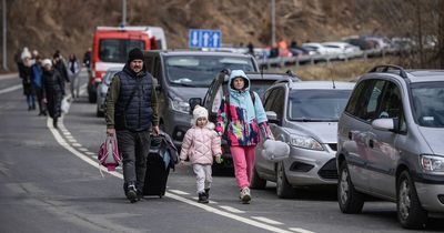 Stirling communities rush to aid of Ukrainian refugees fleeing Russian invasion