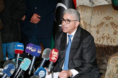 Libyan lawmakers approve new rival government