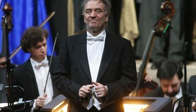 Russian conductor Valery Gergiev fired by 2 orchestras for his support of Putin