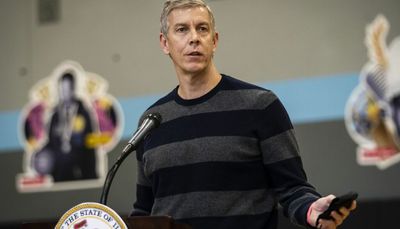 Arne Duncan won’t run for mayor