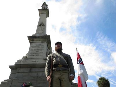 South Carolina Senate votes to remove Confederate holiday