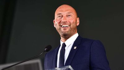 Report: ESPN Eyeing Derek Jeter for TV Broadcast Role