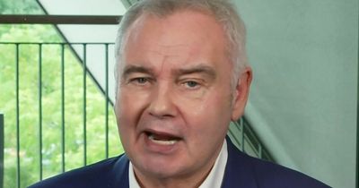 Eamonn Holmes shares snap of swollen face to raise awareness of shingles battle