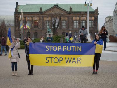 Why Russia ETFs Are Extending Declines Today