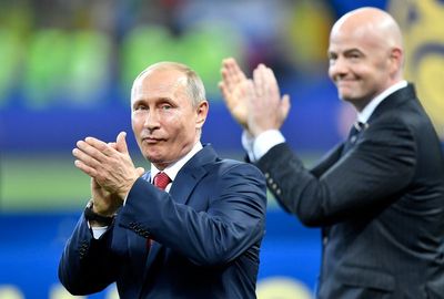 Column: Infantino's admiration of Putin leaves FIFA exposed