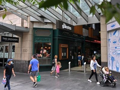 NSW records 10,650 COVID cases, 5 deaths