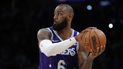 Lakers vs. Mavericks: Prediction, point spread, odds, over/under, betting picks