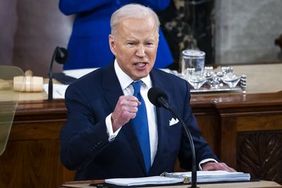 Russia-Ukraine: Biden closes US airspace to Russian flights