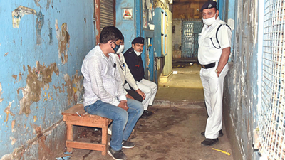 Posta killers held from Agra after Kolkata tip-off