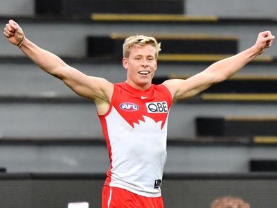 Swans sign Isaac Heeney on six-year deal