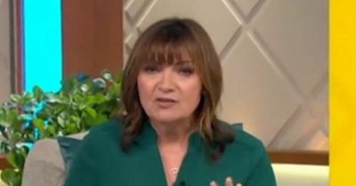 ITV's Lorraine Kelly forced to apologise after show 'blackout' during Delia Smith interview