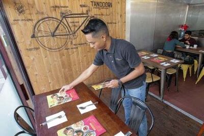 Jimi Famurewa reviews Hawker’s Kitchen: Hypnotic curry and glistening dosas as new king of rotis takes the throne