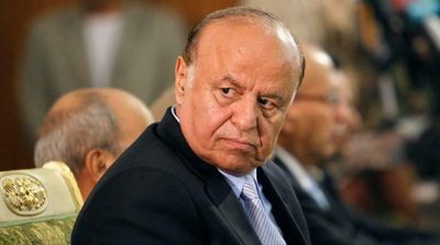 Hadi Meets with UN, US Envoys and Stresses Need to End Houthi Terrorism