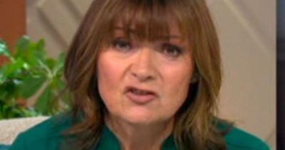 Lorraine Kelly comforts Ukrainian mum as she bursts into tears after fleeing country