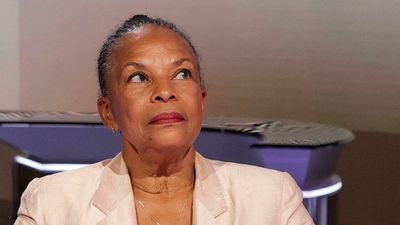 Left-winger Christiane Taubira drops out of French presidential race