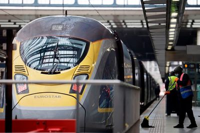 Eurostar to let Ukrainian refugees travel to Britain for free on its trains