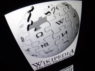 Russia threatens to block Wikipedia over article on Ukraine invasion