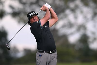 ‘His apology was such (bleep):’ Pat Perez tees off on Phil Mickelson
