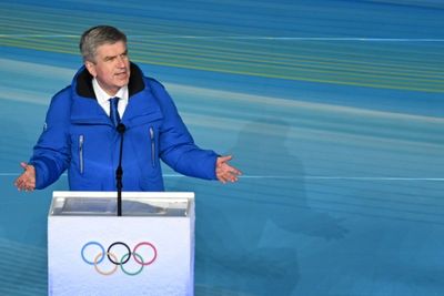 Olympics chief 'on side of peace' in Russia's sporting exile