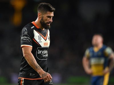 Leaders shield Tiger cubs from coach talk