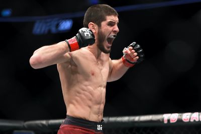 Dana White: Islam Makhachev must fight Beneil Dariush next ‘since he turned down’ Rafael dos Anjos