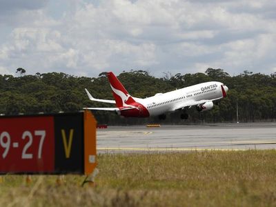 Negotiations like a gun: Qantas cabin crew