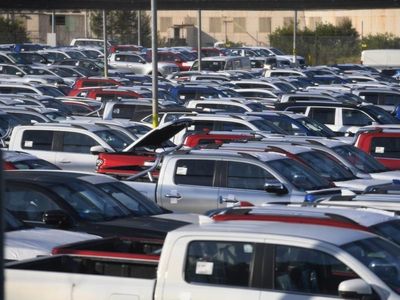Vehicle market posts small sales rise