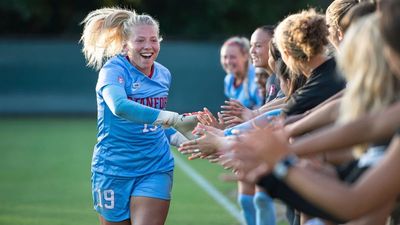 Stanford mourns death of goalkeeper Katie Meyer