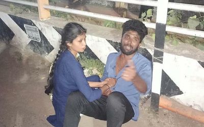 High drama in Coimbatore as newly-wed couple cry out for help from car at busy traffic light