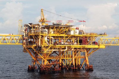 Ukraine crisis sends oil prices surging to 10-year high