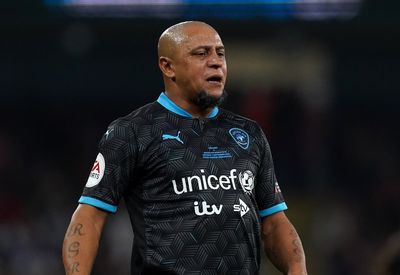 Roberto Carlos set to get a taste of English Sunday league football