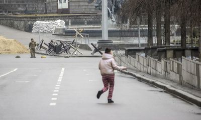 Concern mounting over huge Russian military convoy outside Kyiv