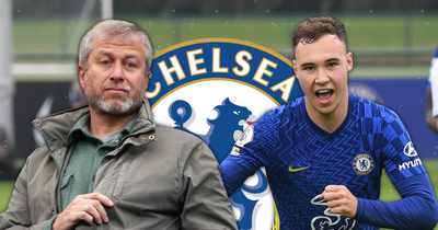 Roman Abramovich leaves new Chelsea owner brilliant parting gift amid concerning takeover future