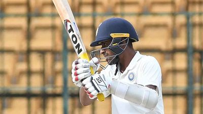 Ranji Trophy: Easwaran's century lifts Bengal