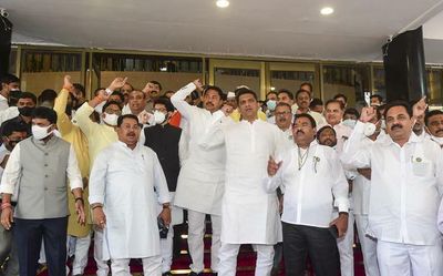 Maharashtra presents supplementary demands amid Opposition uproar
