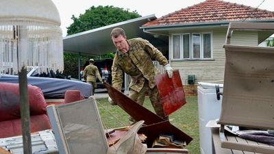 NSW, Queensland floods and weather as it happened: Storm fears ease for communities north of Brisbane, new evacuation warnings for parts of Sydney