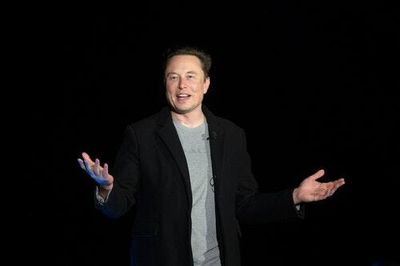 Elon Musk says Tesla will "do nothing to stop" UAW holding a vote