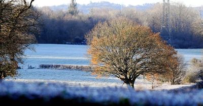 The two very different Met Office long-range weather forecasts for next week - one of which would see snow