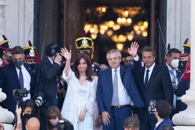 Argentina reaches prospective deal to refinance $45B debt