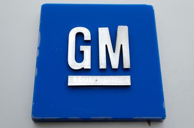 GM loses bid to skip recall for lights that are too bright