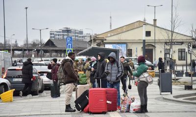 Sumy: more than 500 international students trapped in Ukrainian town battered by shelling