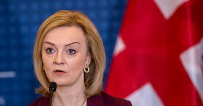 Liz Truss to start talks to 'tighten vice on Russian war machine'