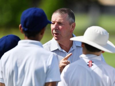 Cricket legend Rod Marsh dies aged 74