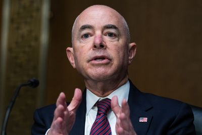 Biden administration gives protected status to Ukrainians - Roll Call