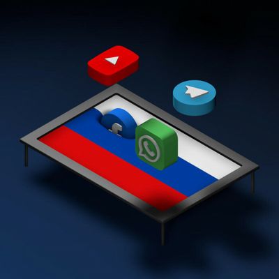 Google suspends advertising in Russia
