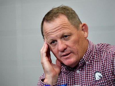 Broncos extend coach Walters' NRL contract