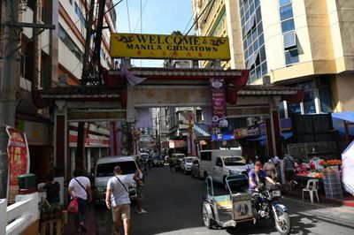 Philippines relaxes rules to woo foreign investment