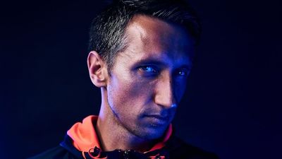 Former Ukrainian tennis star Sergiy Stakhovsky leaves Hungary to join war against Russia